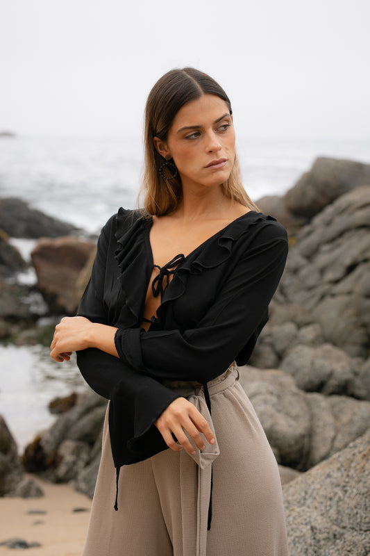 Blusa Amira Negra